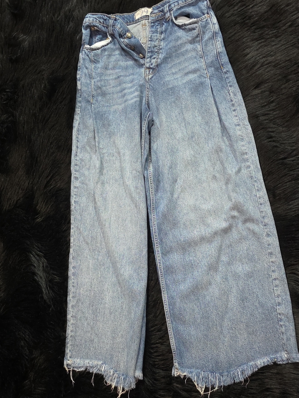 Light Wash Wide-Leg Women’s Jeans  We The Free 29